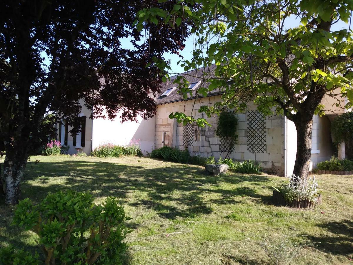 Les Hautes Mougonnieres Neuil Exterior foto